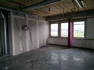 Chantier d'une salle de formation du futur centre CLPS à Lannion