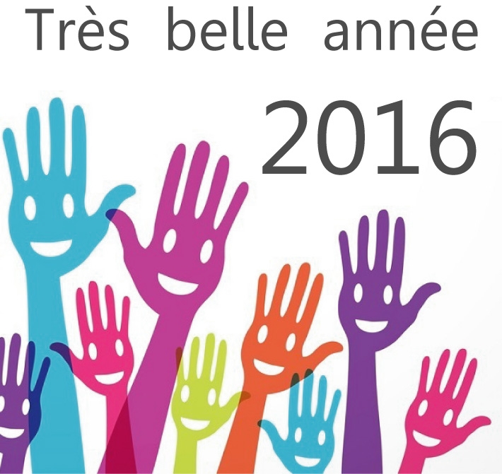 Carte de vœux 2016 illustrée par plusieurs mains colorées dessinées avec des visages souriants et le nombre « 2016 ».