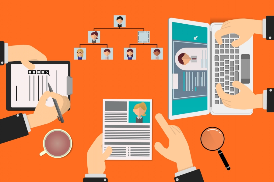 Illustration représentant un processus de recrutement avec des CV, un ordinateur portable, une tablette, une loupe et un organigramme de candidats.
