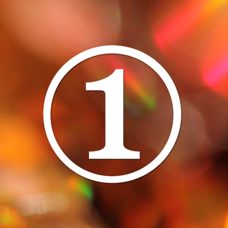 Visuel représentant le chiffre « 1 » en blanc dans un cercle, sur un fond coloré aux tons orange et rouge.